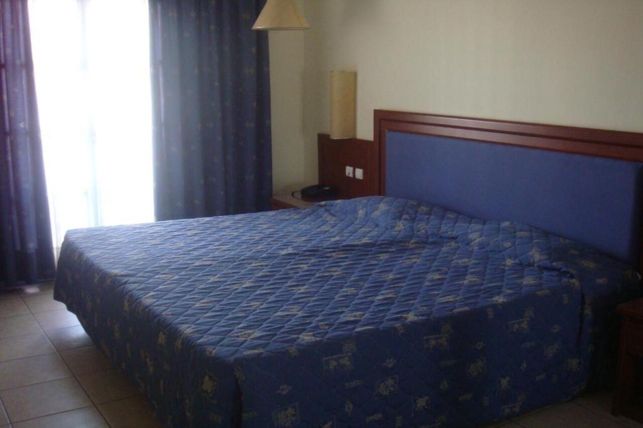 Theodorou Beach Hotel Apartments ซาลิดี ภายนอก รูปภาพ