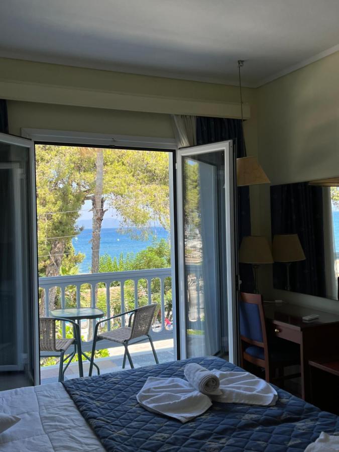 Theodorou Beach Hotel Apartments ซาลิดี ภายนอก รูปภาพ