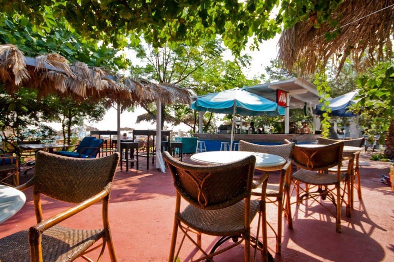 Theodorou Beach Hotel Apartments ซาลิดี ภายนอก รูปภาพ